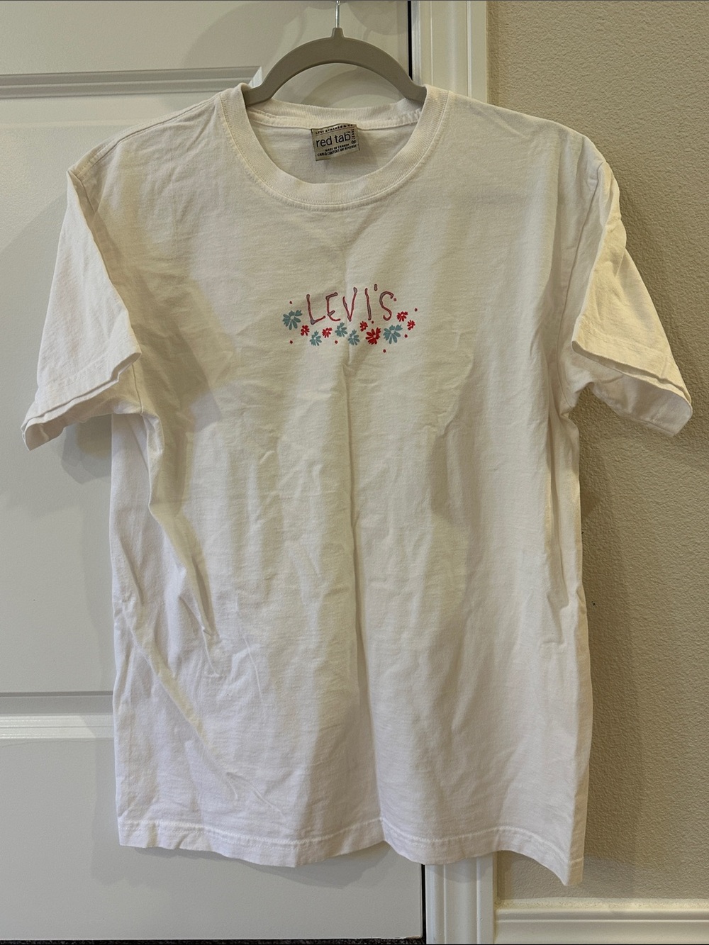 Vintage Y2K Levi Strauss Red Tab Logo T-Shirt